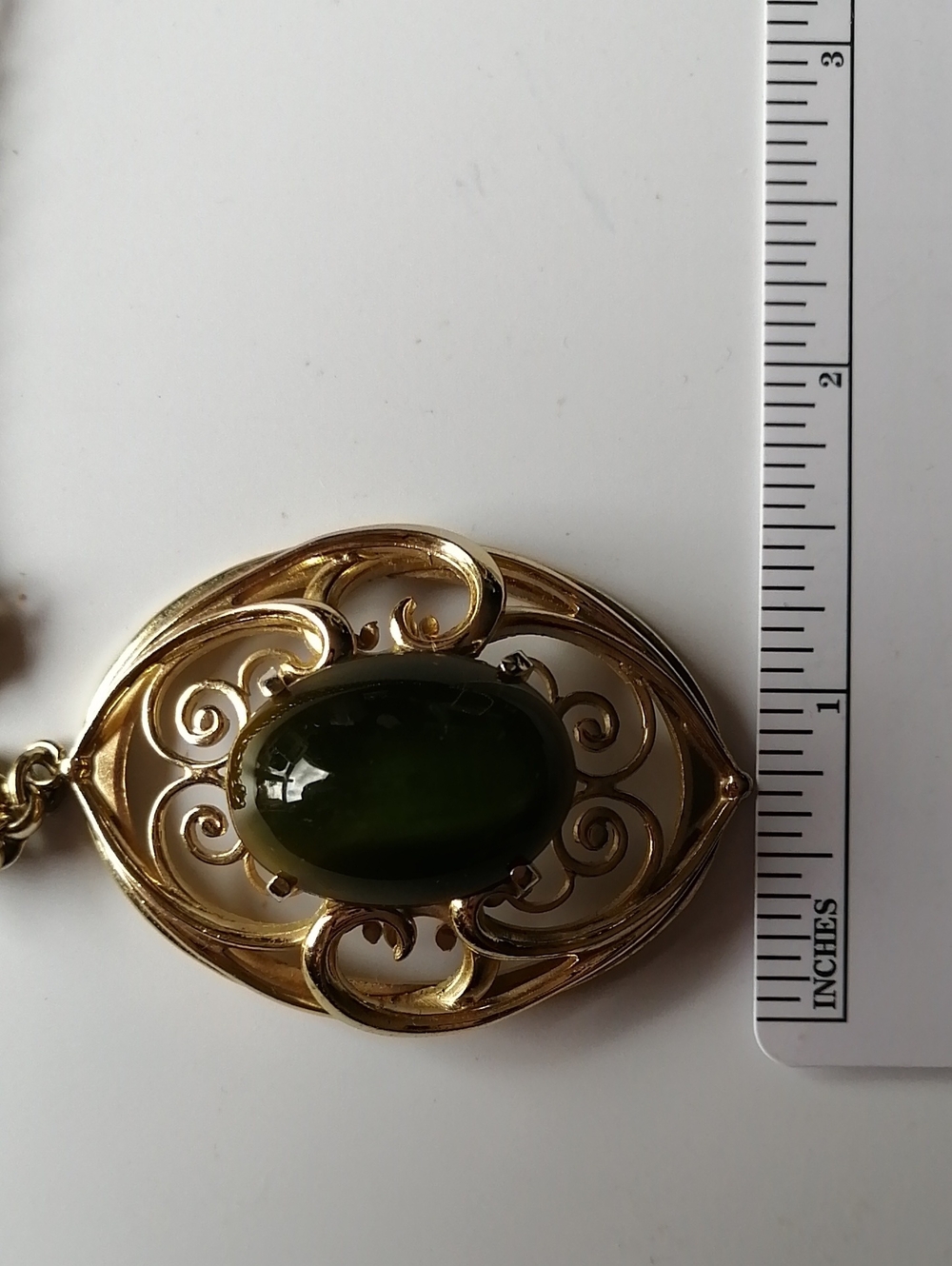 Vintage Whiting Davis Necklace with Dramatic Oval Olive Green Cabochon Pendant - Picture 9 of 10